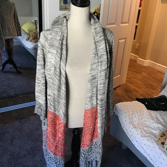 Cardigan - Picture 2 of 4